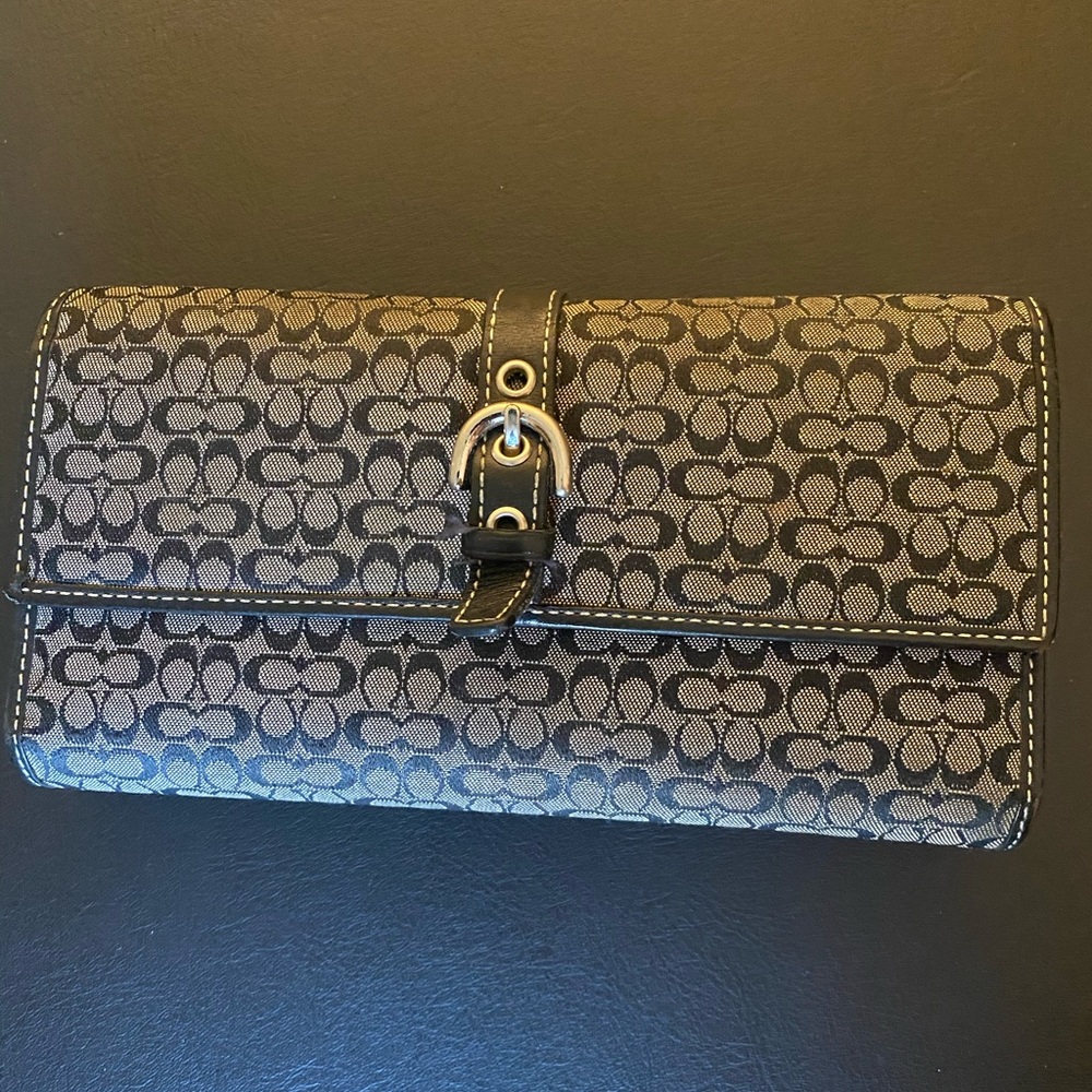 Coach Black Signature Continental Style Wallet